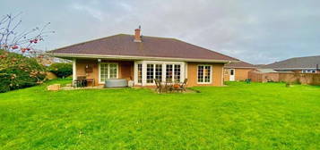 4 bedroom detached bungalow for sale