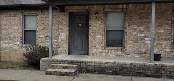 1108 W Myrtle St Apt B, Cabot, AR 72023