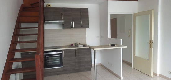 Appartement  à louer, 2 pièces, 1 chambre, 34 m²