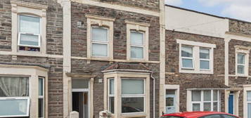 4 bedroom terraced house