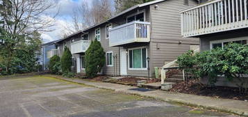 5704 SW Beaverton Hillsdale Hwy #8, Portland, OR 97221