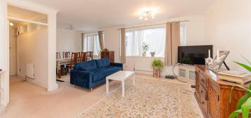 Flat for sale in Tenterden Grove, London NW4