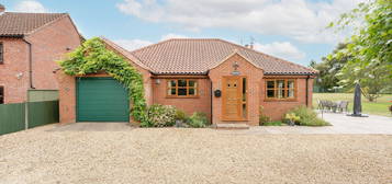 2 bed detached bungalow for sale