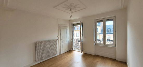 3p avec balcon 68m² Fbg de Pierre