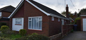 Bungalow to rent in Palmerston Avenue, Broadstairs CT10