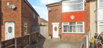 2 bedroom semi-detached house for sale