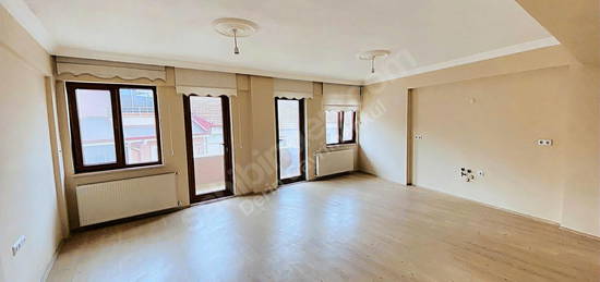 DERİN'DEN SALI PAZARINDA YENİ BİNADA ASANSÖRLÜ 155 m² 3+1 DAİRE