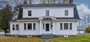 94 Sugarloaf St, Deerfield, MA 01373