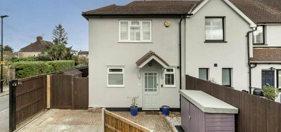 2 bedroom semi-detached house for sale