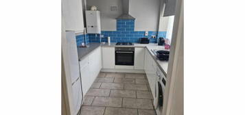 1 bedroom ground floor flat for sale