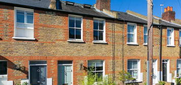 2 bed terraced house to rent