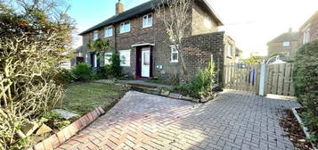 2 bedroom semi-detached house for sale