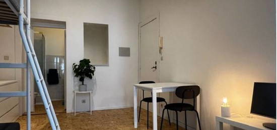 Studio  à vendre, 1 pièce, 19 m², Étage 3/–