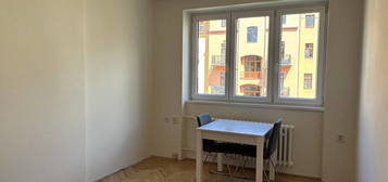 Prodej bytu 1+kk 22 m² Sokolská, Praha - Nové Město