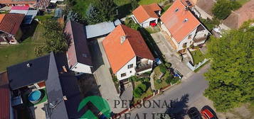 Prodej  rodinného domu 320 m², pozemek 672 m²