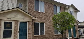 30298 Wedgewood Cir #41, Roseville, MI 48066