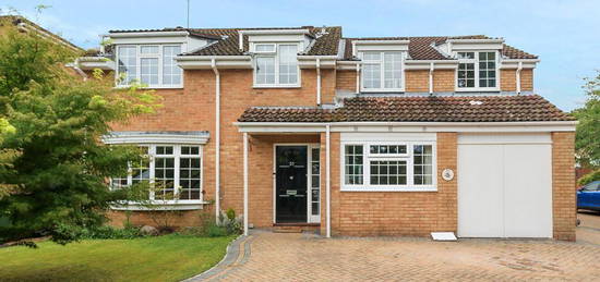 5 bedroom detached house for sale