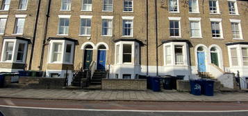 8 bed shared accommodation to rent