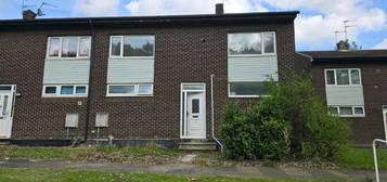 3 bedroom semi-detached house to rent