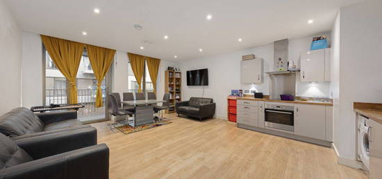 Flat for sale in Bessemer Place, London SE10