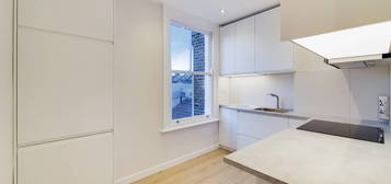 Flat for sale in Meadow Road, Vauxhall, London SW8