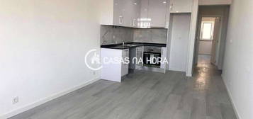 Apartamento T1 Amadora