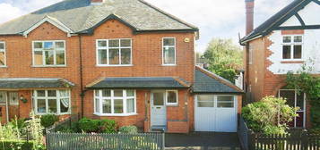 3 bedroom semi-detached house for sale