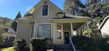 143 Granite St, Ashland, OR 97520