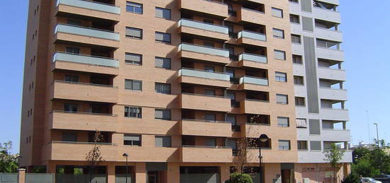 Piso en venta en calle Villa de Plenas, 5