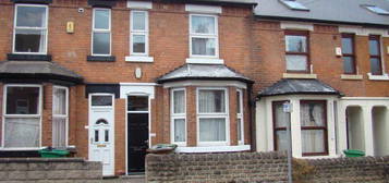 5 bedroom terraced house