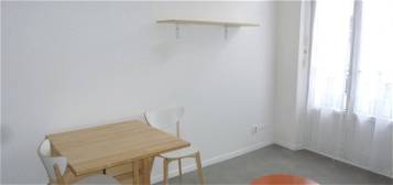 Studio meublé  à louer, 1 pièce, 18 m², Étage 1/–