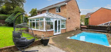 4 bed detached house for sale