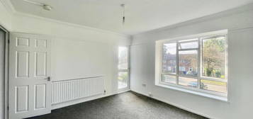 3 bed flat for sale