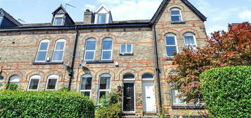 5 bedroom terraced house