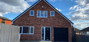 4 bed detached house for sale