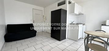 Studio meublé  à louer, 1 pièce, 17 m², Étage 1/–