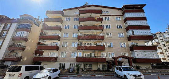 VADİ EMLAK'TAN KARŞIYAKA MAHALLESİNDE 4+1 KİRALIK DAİRE