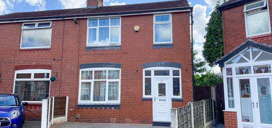 3 bed semi-detached house for sale