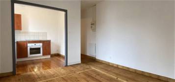 Appartement  à louer, 3 pièces, 2 chambres, 58 m²
