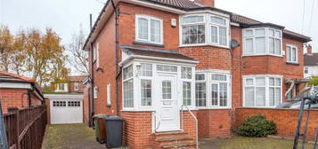 3 bed semi-detached house for sale