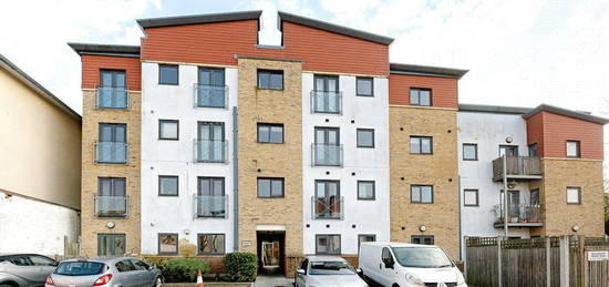 Flat for sale in Knightrider Street, Maidstone ME15