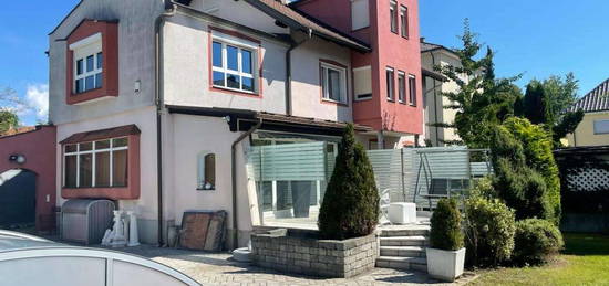 Charmantes Zweiparteien Haus in Villach-Warmbad zu verkaufen