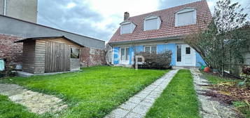 Maison 2 étages à vendre, 9 pièces, 3 chambres, 131 m²