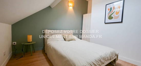 Location appartement 5 pièces 13 m²