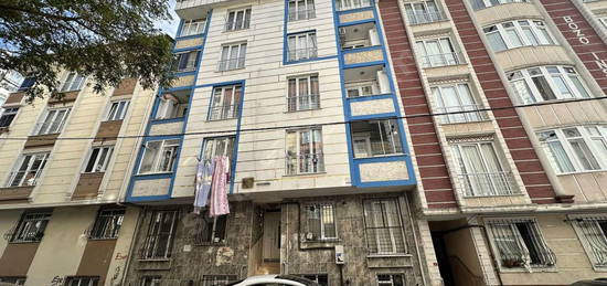 REMAX GELİŞİMDEN ÜÇEVLER MAH. KİRALIK 1+1 BAHÇE KAT