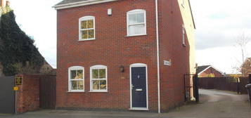 3 bedroom detached house