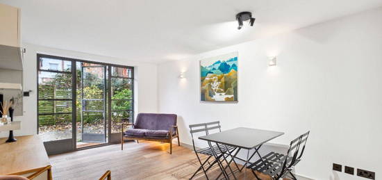 Maisonette for sale in The Hermitage, Grange Road SW13