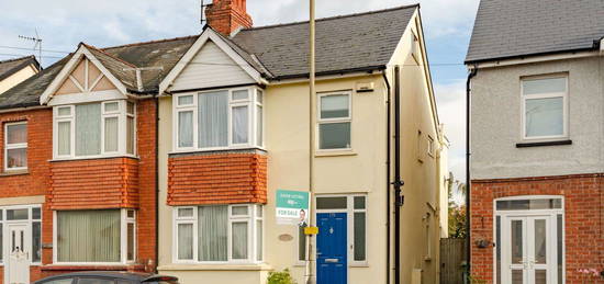 3 bed semi-detached house for sale