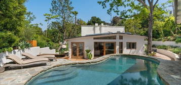 2145 Sunset Crest Dr, Los Angeles, CA 90046