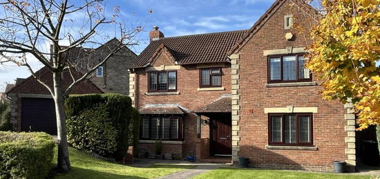 4 bed detached house for sale